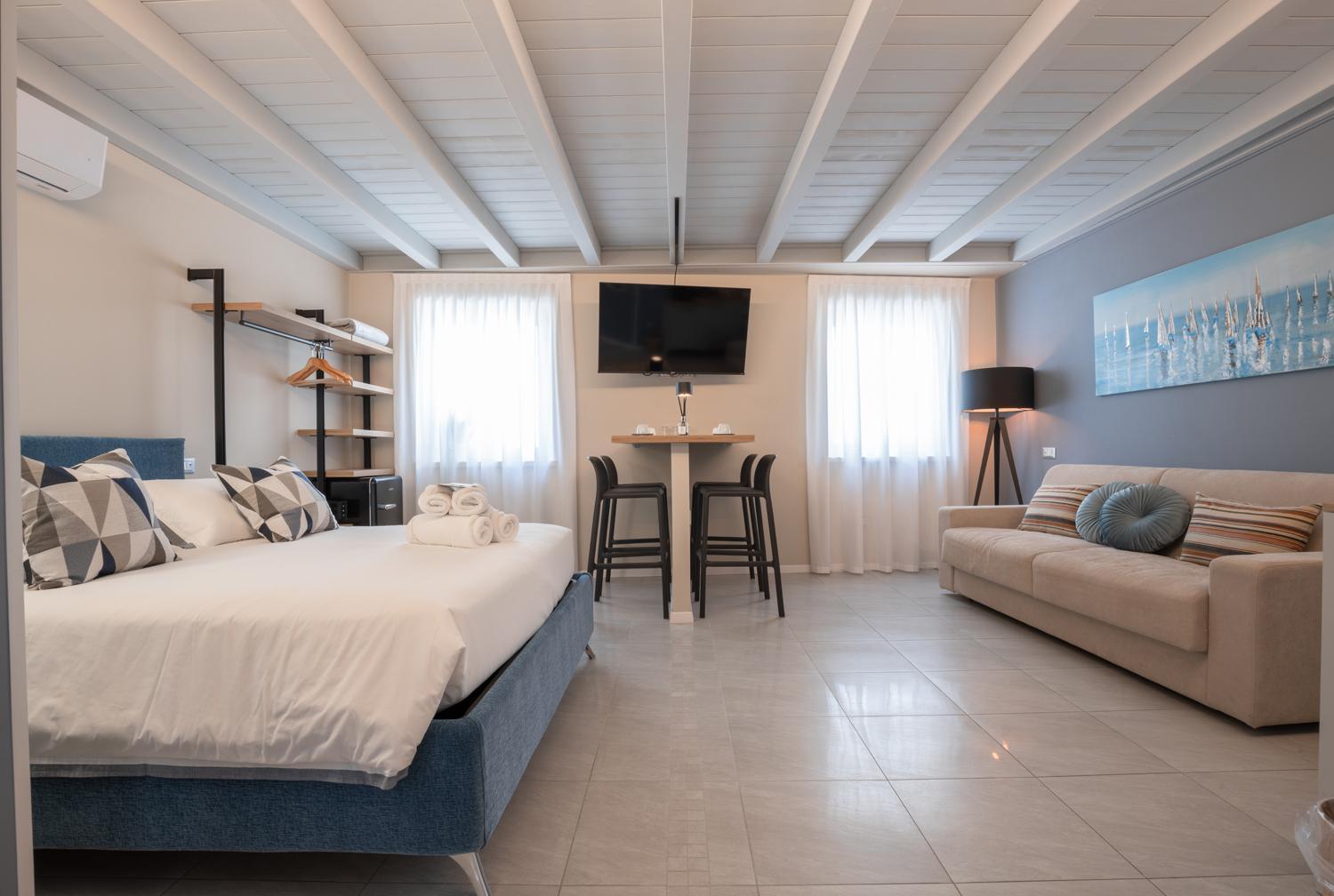 Es Rooms And Apartments Torbole Sul Garda ภายนอก รูปภาพ