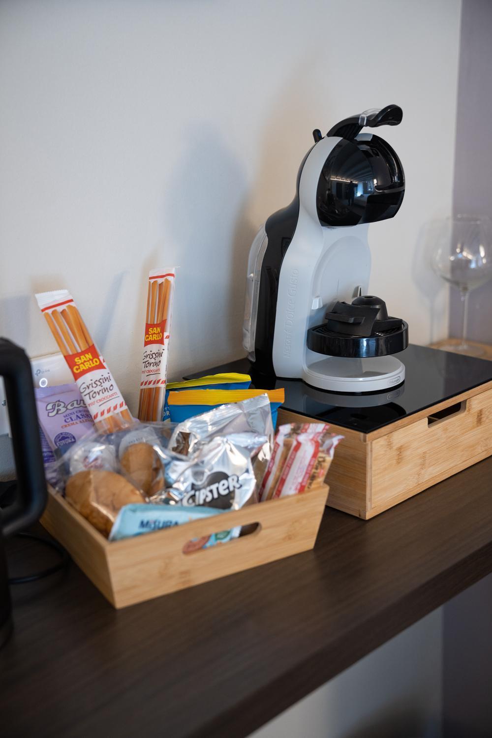 Es Rooms And Apartments Torbole Sul Garda ภายนอก รูปภาพ